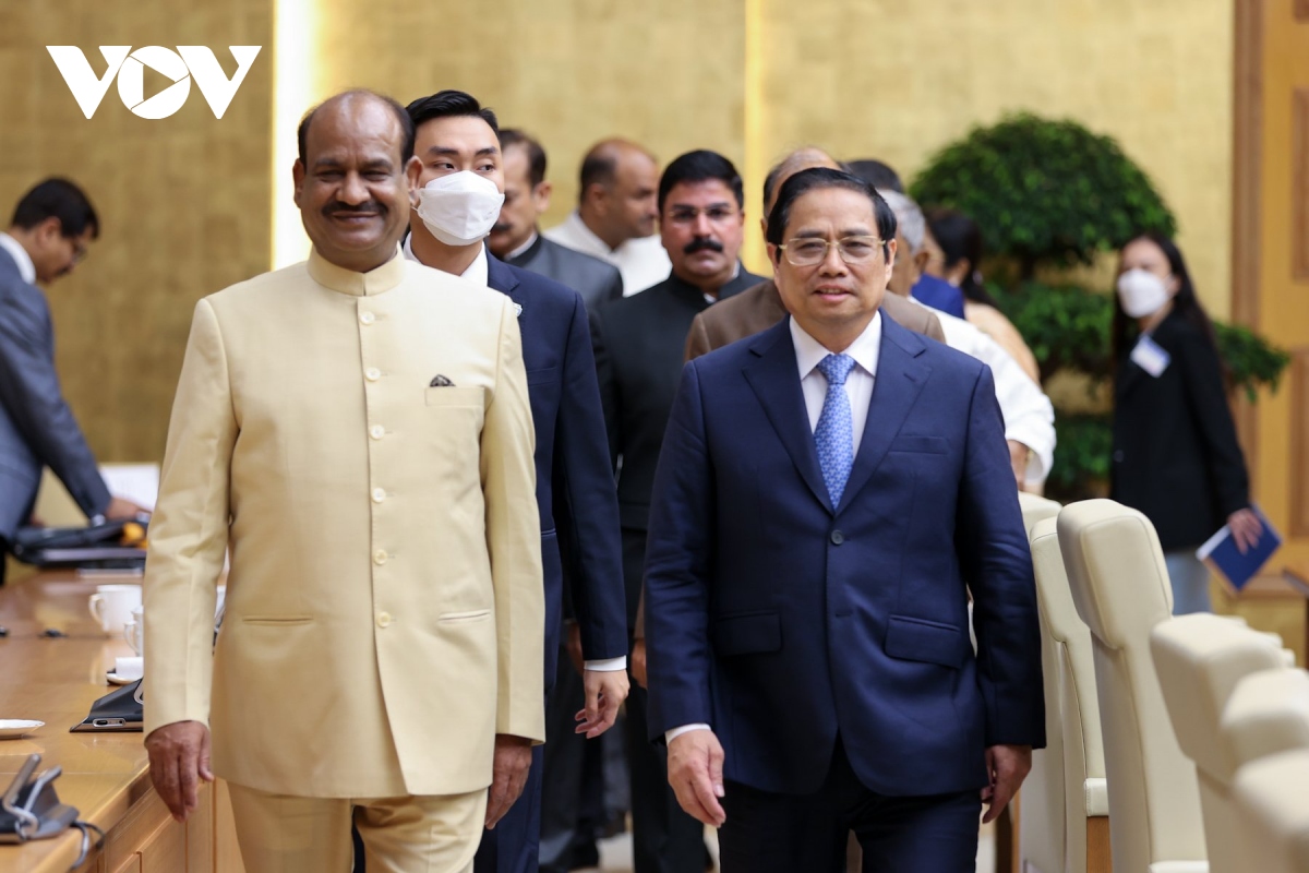 Thủ tướng tiếp Chủ tịch Hạ viện Ấn Độ: Sớm đưa kim ngạch thương mại đạt 15 tỷ USD